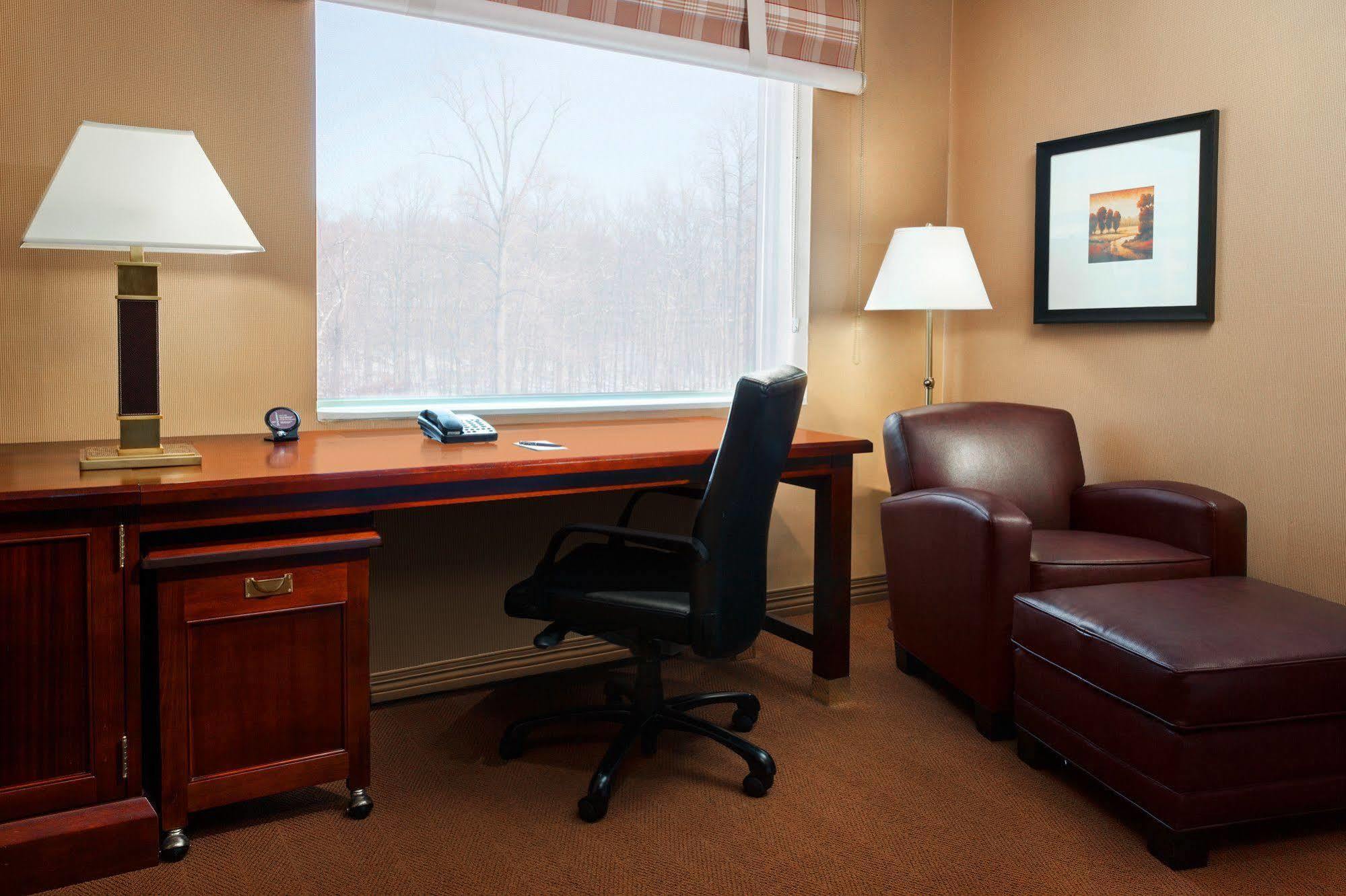 Courtyard By Marriott Dulles Airport Херндон Экстерьер фото